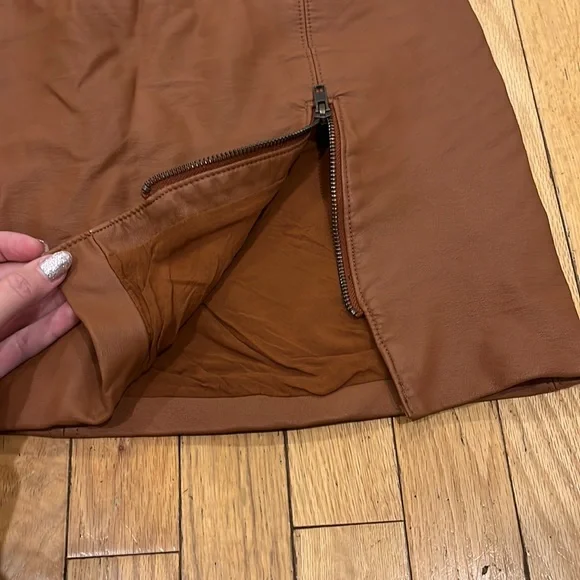 FREE PEOPLE Midnight Magic faux leather mini skirt in cognac. Size 10. - Picture 6 of 14